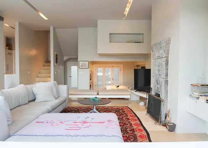 The Architect's Crib *